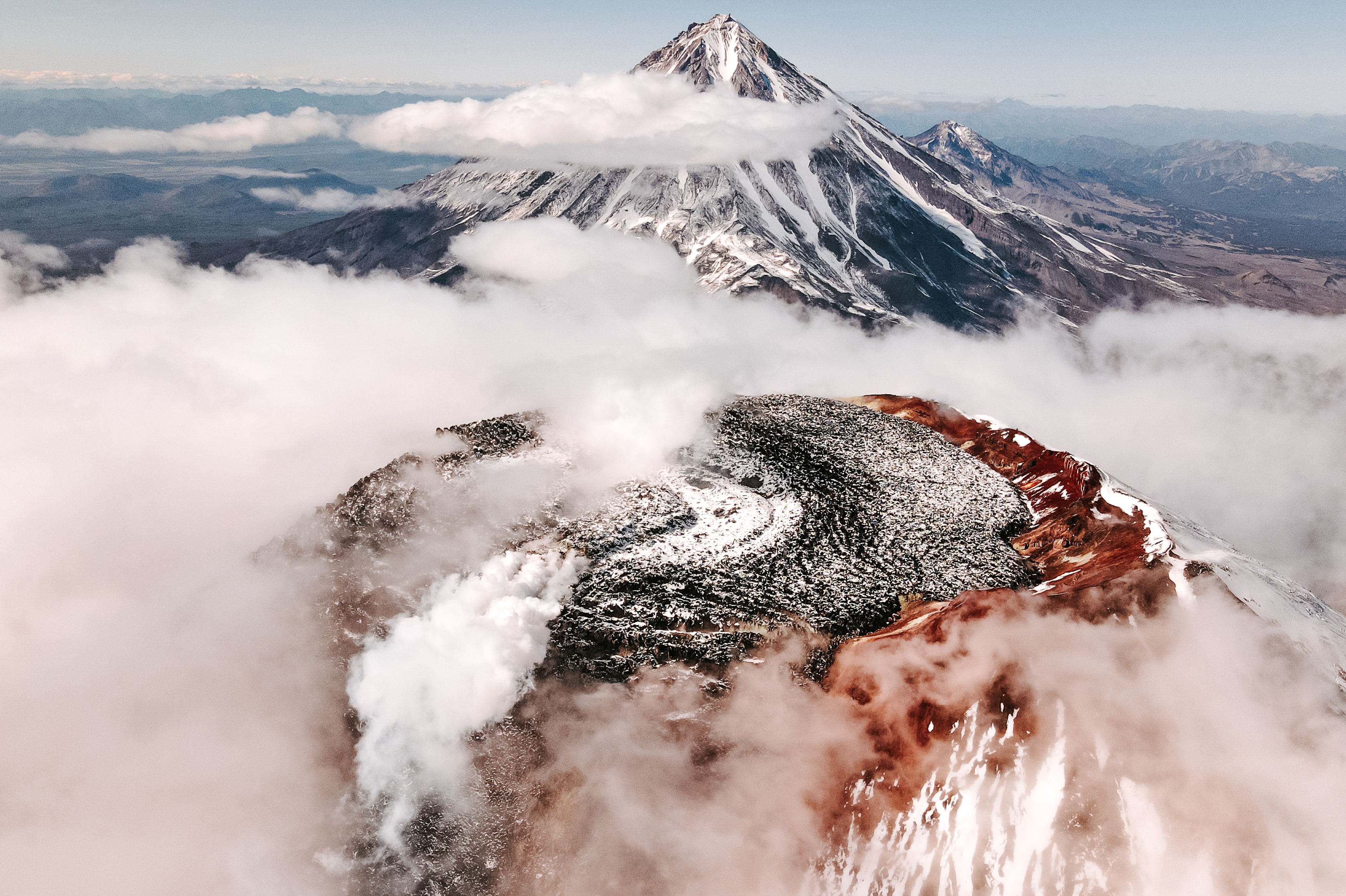 Вулканы Камчатки: легендарные огнедышащие горы в России