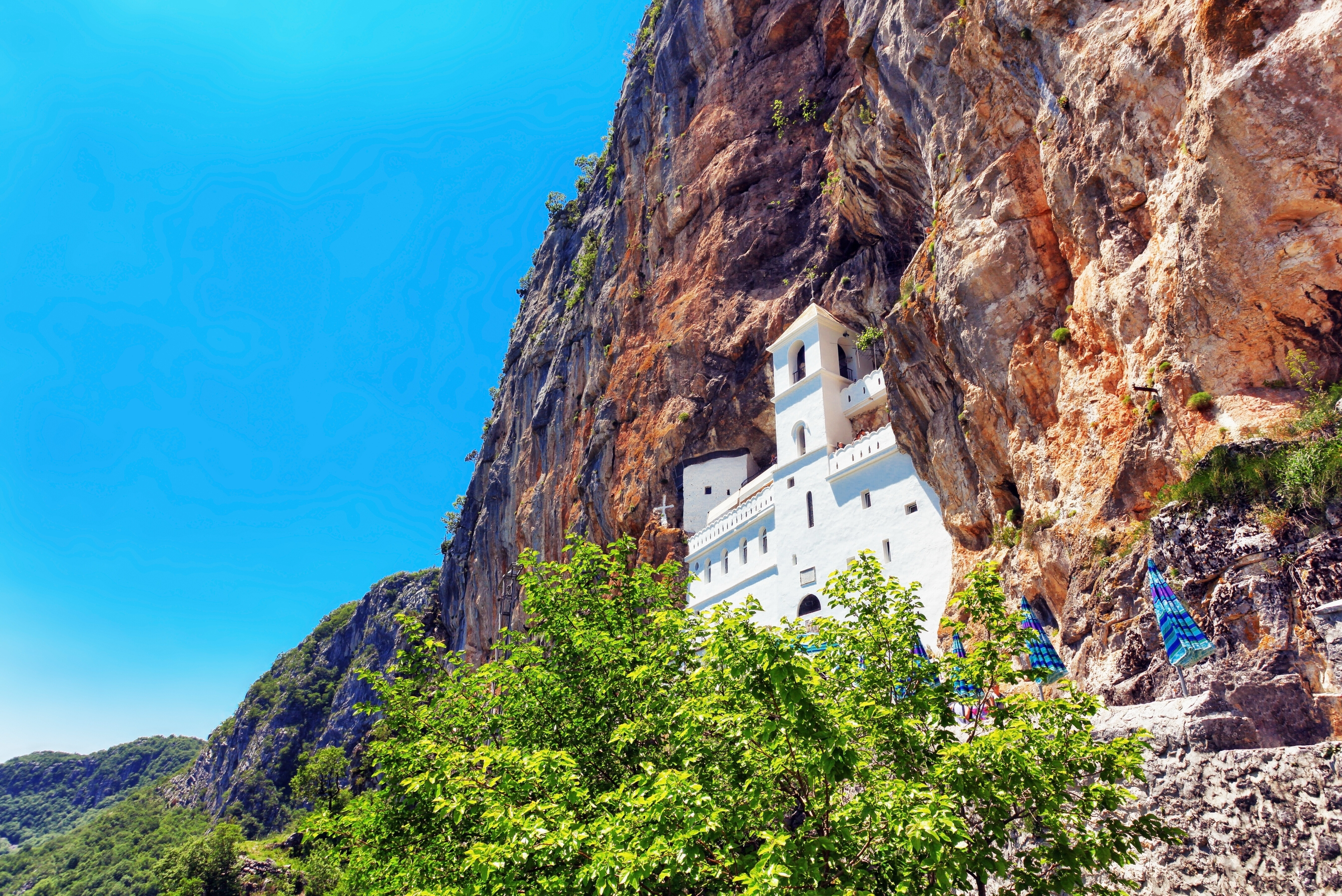 Черногория монастырь в скале. Черногория туры из минска 2024